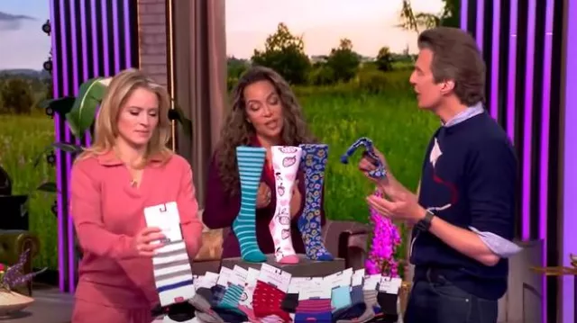 Softies Athleisure DreamTech Johnny Collar Jogger Set worn by Sara Haines as seen in The View on April 7, 2025