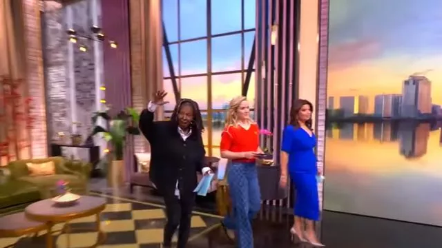 Veronica Beard Taylor High Rise Wide Leg Pants worn by Sara Haines as seen in The View on April 8, 2025