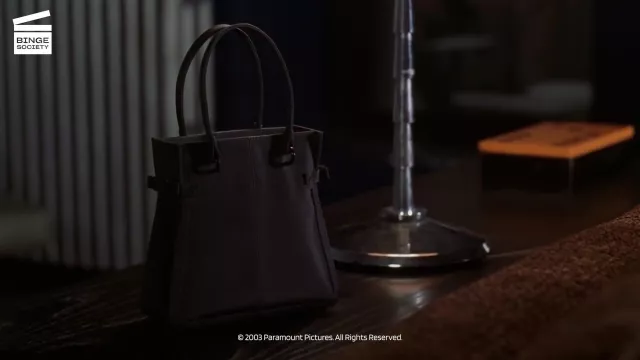 Dark Grey Bag of Andie (Kate Hudson) in How to Lose a Guy in 10 Days movie