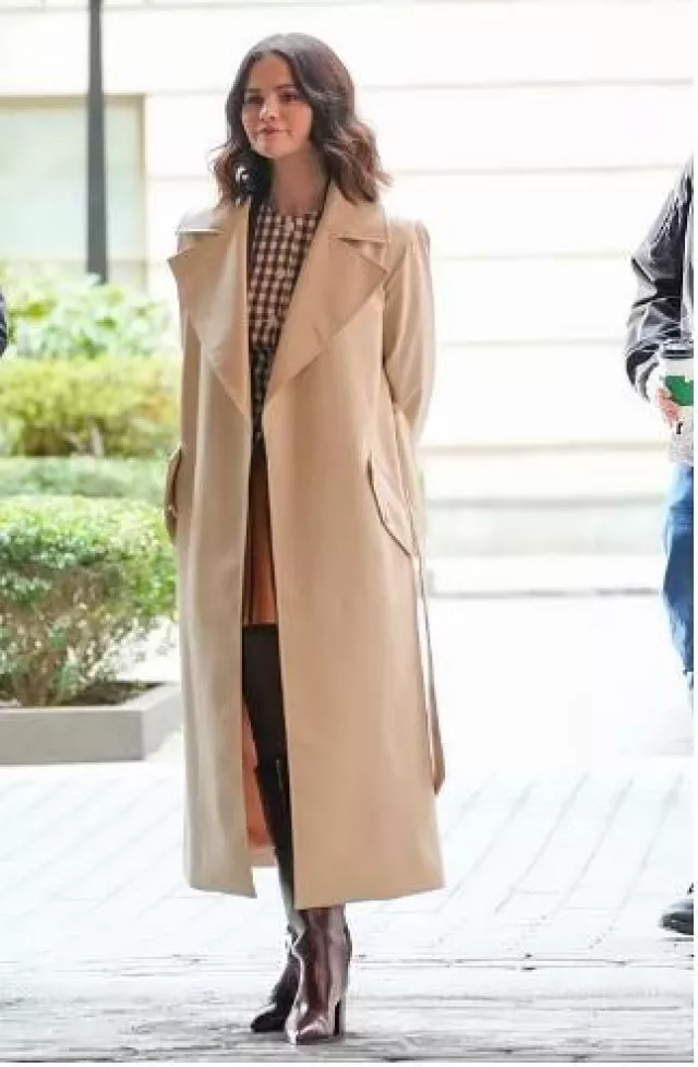 Alice + Olivia Sullivan Vegan Leather Trench Coat worn by Selena Gomez at Only Murders in the Building Set post on April 10, 2025