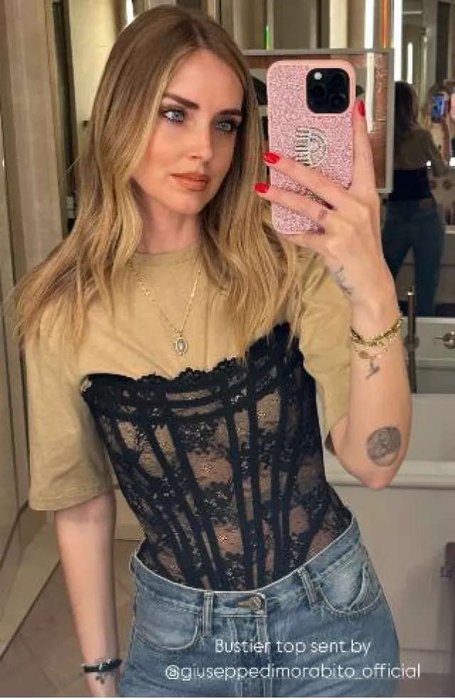 Chiara Ferragni Cover Iphone worn by Chiara Ferragni on her Instagram Story post on April 11, 2025