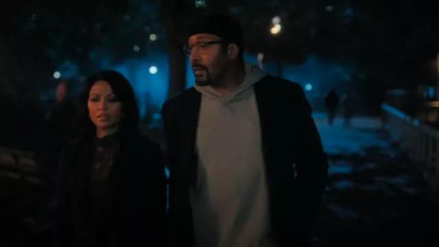 Sudadera con capucha de algodón de doble punto texturizado para hombre Lululemon usada por Alec Mercer (Jesse L. Martin) como se ve en The Irrational (T02E18)