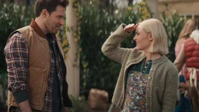 Guizio Palmyra Knit Cardigan In Sage worn by Alice (AnnaSophia Robb) as seen in Grosse Pointe Garden Society (S01E09)