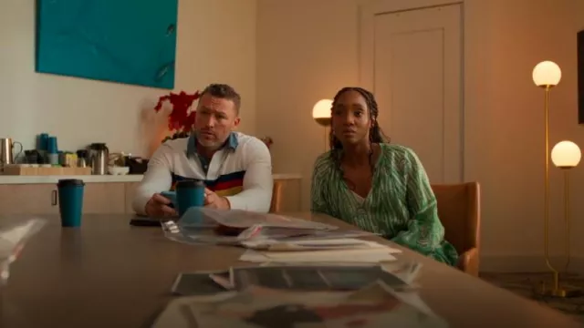 Mini-robe ceinturée Alemais Lula portée par Faith Mitchell (Iantha Richardson) comme on le voit dans Will Trent (S03E15)
