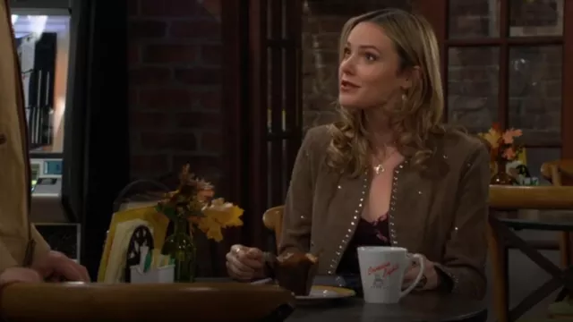 Zara Printed Midi Dress worn by Tessa Porter ( Cait Fairbanks) as seen in The Young and the Restless on April 28, 2025