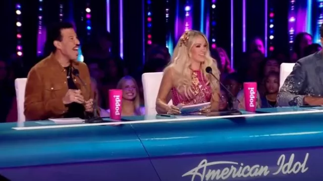 Surchemise en daim Versace portée par Lionel Richie vue dans American Idol (S23E12)