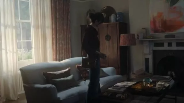 Lilium Florence Lisippe worn by Eliza (Millie Brady) as seen in Surface (S02E05)