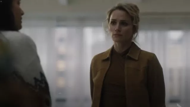 Dandy Del Mar La veste en cuir de Sicile portée par Nina Chase (Shantel VanSanten) telle qu’elle est vue dans FBI : Most Wanted (S06E16)