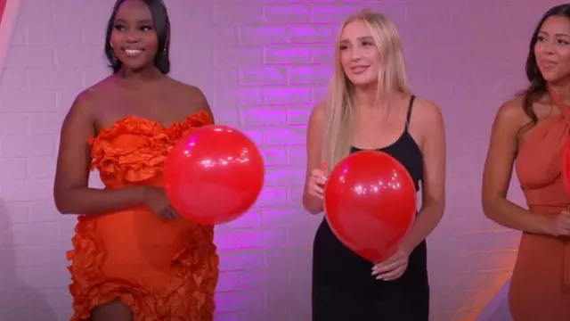 Akira Don’t Stop The Party Dress portée par Angela comme on le voit dans Pop the Balloon LIVE (S01E03)