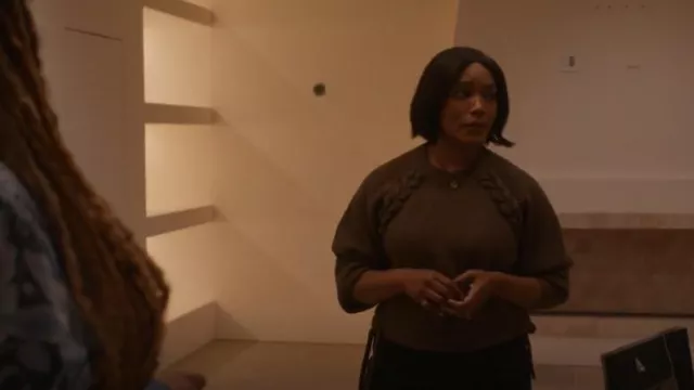 Isabel Marant Noelia Whipstitch Jersey de lana merino usado por Athena Grant (Angela Bassett) como se ve en 9-1-1 (S08E17)