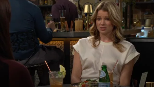 All Saints Mira Tee worn by Summer Newman (Allison Lanier) as seen in The Young and the Restless on May 1, 2025