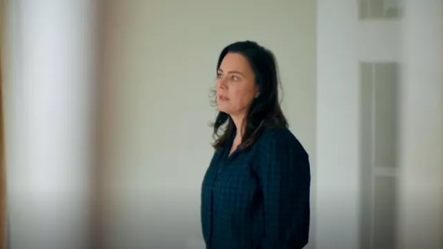 Blouse tunique à carreaux Jigsaw portée par Emma Barnett (Jill Halfpenny) comme on le voit dans The Feud (S01E03)