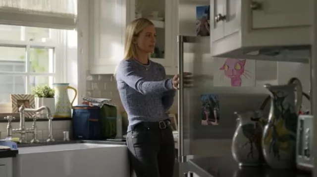 Haut en tricot Merlette Flums pour femme porté par Jennifer Jareau (AJ Cook) dans Esprits criminels (S18E02)