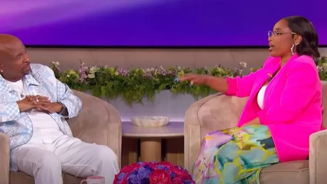 Kobi Halperin Loretta Lotus Pantalon large en satin métallisé porté par Jennifer Hudson tel qu’on le voit dans le spectacle Jennifer Hudson le 16 mai 2025