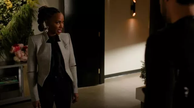Alexander McQueen Príncipe De Gales Chaqueta Ajustada Cortada Usada por Gabi Mosley (Shanola Hampton) como se ve en Found (S02E21)
