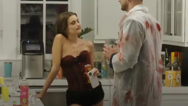Corsé de encaje bordado Savage x Fenty usado por Lexi Wood como se ve en Summer House (S09E15)