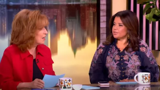 Theory Casual Linen Blend Jacket worn by Joy Behar as seen in The View on May 27, 2025
