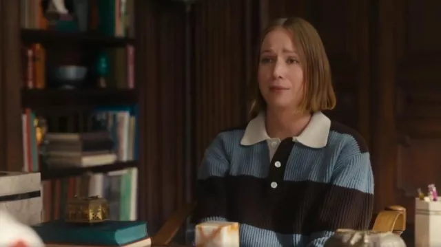 Polo de rugby Dunst porté par Ava (Hannah Einbinder) comme on le voit dans Hacks (S04E10)