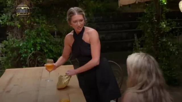 Mini robe dos nu Black Twist d’Anthropologie portée par Stassi Schroeder comme on le voit dans la Villa Vanderpump (S02E02)