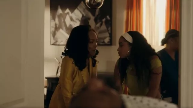 ZCrave Rubin Sation Blazer + Pants Conjunto a juego usado por Alicia (Lynn Whitfield) como se ve en The Chi (S06E09)