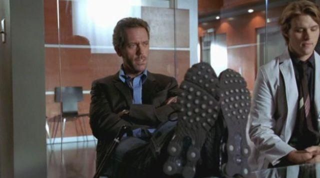 Nike Men's Shox Nz Running Shoe in "Dr. House"