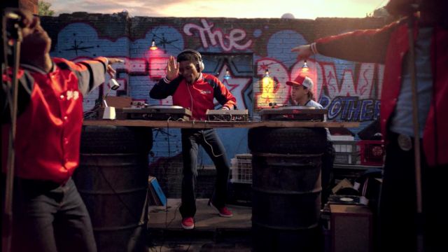 The sneakers red Suede Puma Shaolin Fantastic (Shameik Moore) in The Get Down S01E06