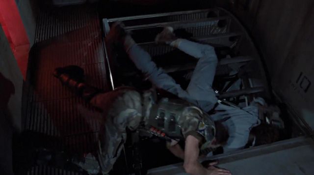Les sneakers Ree­bok Alien Stom­per de Ellen Ripley (Sigourney Weaver) dans Aliens : Le retour