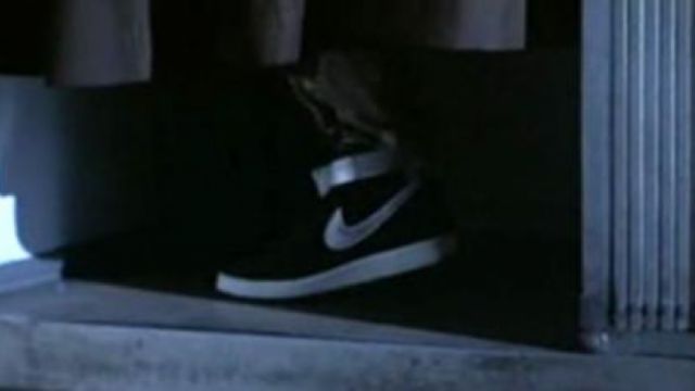 chaussures nike de Kyle Reese dans terminator
