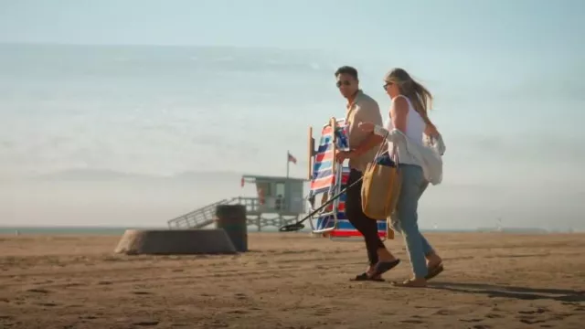 Veuve Clicquot Champagne Tote Bag worn by Janet Caperna as seen in The Valley (S02E08)