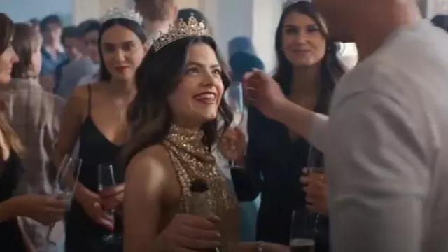 Zara Sequins Mini Dress worn by Lollo Millkvist (Alva Bratt) as seen in Barracuda Queens (S02E03)