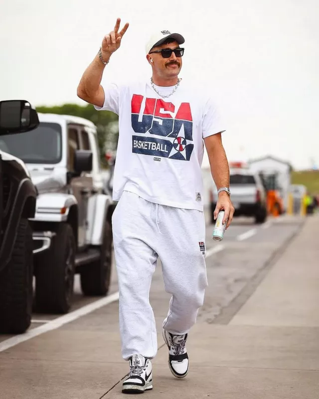 Kith x USA Basketball Grey Sweatpants worn by Travis Kelce on the Instagram account @blitzfits