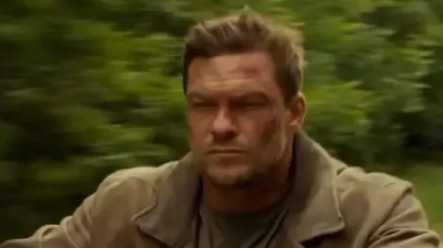 Reacher S03 Alan Ritchson Chaqueta marrón usada por Jack Reacher (Alan Ritchson) en Reacher (S03)
