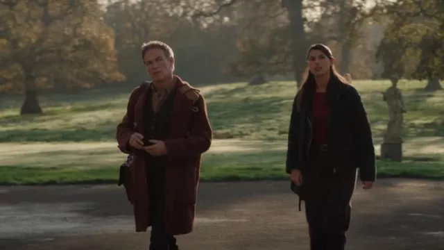 Gloverall Original Monty Duffle Coat Rust worn by DI Mick Palmer (Stephen Moyer) as seen in Art Detectives (S01E03)