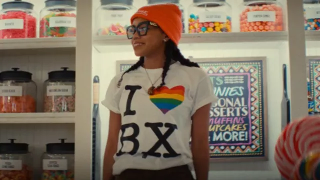 I Love BX Bronx Pride Heart T-Shirt worn by Zelma (Regan Aliyah) in Ironheart (S01E06)