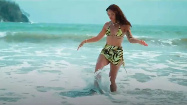 Resa Kyle Triangle Bikini Top worn by Alexe Godin as seen in Bachelor in Paradise (S10E01)