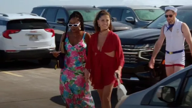 Montrez-moi votre robe midi à fleurs bleue Mumu portée par Jasmine Goode comme on le voit dans The Valley (S02E13)