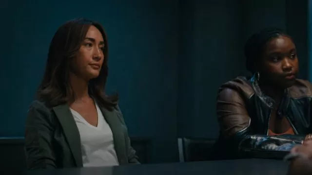 Rag & Bone The Vee Tee White worn by Detective Renée Ballard (Maggie Q) as seen in Ballard (S01E04)