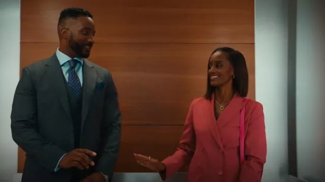 Week-end Max Mara Blazer en toile de laine à double boutonnage porté par Olympia Lawrence (Skye P. Marshall) comme on le voit dans Matlock (S01E11)