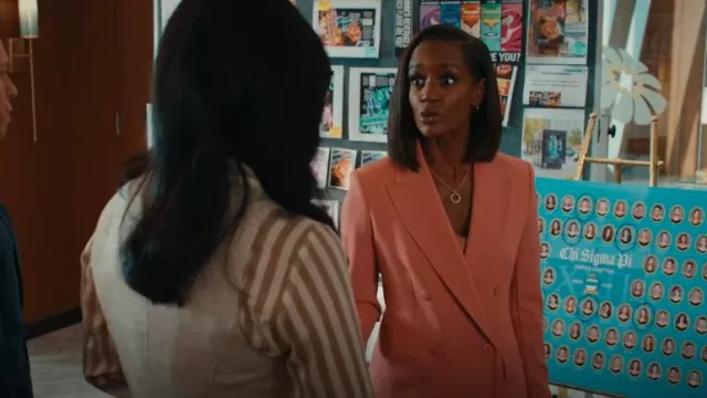 Max Mara Blazer à double boutonnage porté par Olympia Lawrence (Skye P. Marshall) comme on le voit dans Matlock (S01E13)
