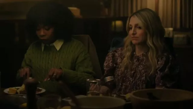 Sessun Virginia Sun Pintuck Puff Sleeve Top porté par Melissa Moore (Annaleigh Ashford) comme on le voit dans Happy Face (S01E04)