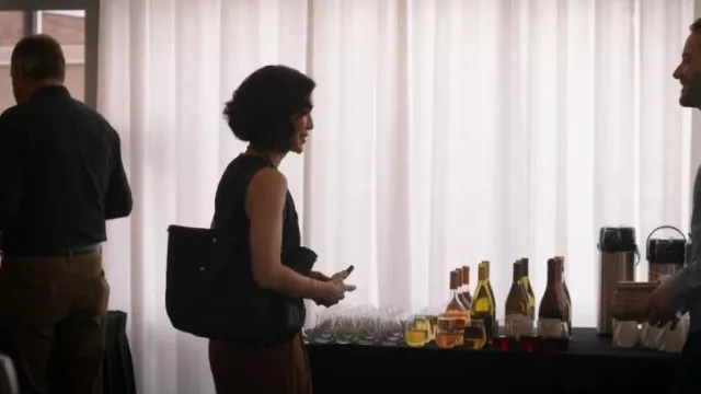 Annabel Ingall Bolso grande usado por Laurel Park (Jackie Chung) como se ve en El verano en que me volví bonita (T03E02)