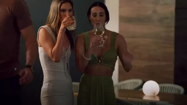 Falda midi Slinky de Akira Vanja usada por Jill Chin como se ve en Bachelor in Paradise (T10E03)