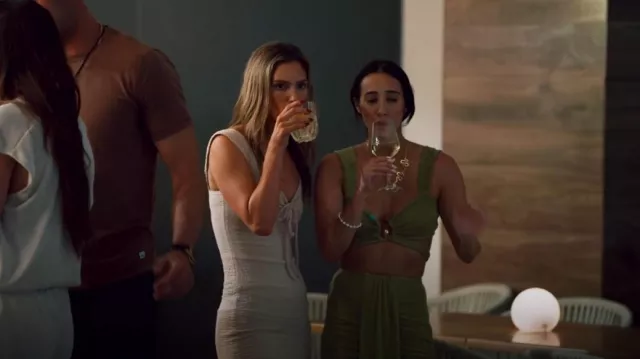 Vestido midi ajustado de Free People Eleni en blanco usado por Katherine Izzo como se ve en Bachelor in Paradise (T10E03)
