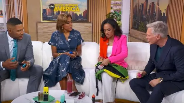 Vestido de Hutch Rosen usado por Robin Roberts como se ve en Good Morning America el 22 de julio de 2025