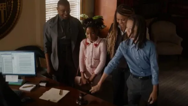 Self Portrait Textued Knit Heart Cardigan worn by Mara Driskell (Askyler Bell) as seen in 9-1-1 (S08E18)