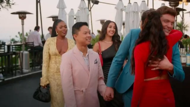 JW PEI Sac à main Gabbi Ruched Hobo pour femmes porté par Jasmine Goode tel qu’on le voit dans The Valley (S02E15)