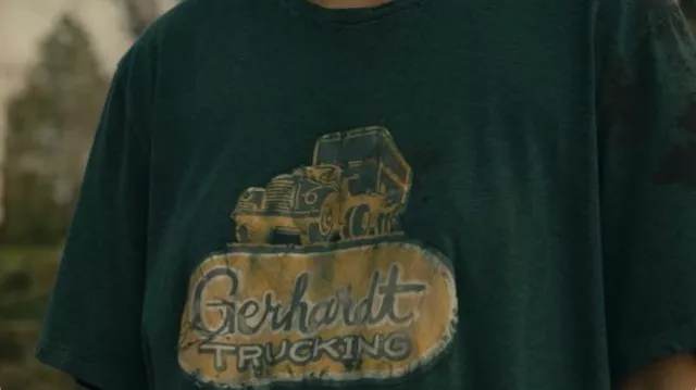 Gerhardt Trucking de Kristi (Chloe Van Landschoot) en FROM (S01E04)