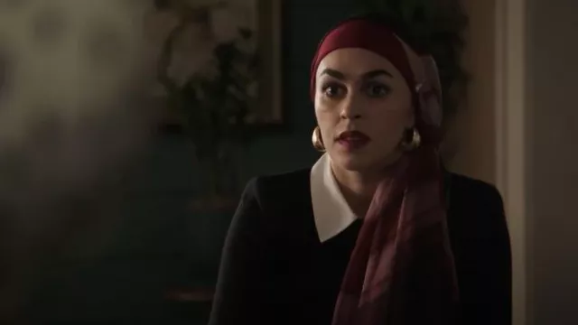 Alice + Olivia Porla Pull porté par Marjan Marwani (Natacha Karam) comme on le voit dans 9-1-1 : Lone Star (S05E10)