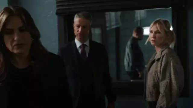 Veste Alc Harrison portée par Amanda Rollins (Kelli Giddish) vue dans Law & Order : Special Victims Unit (S26E09)
