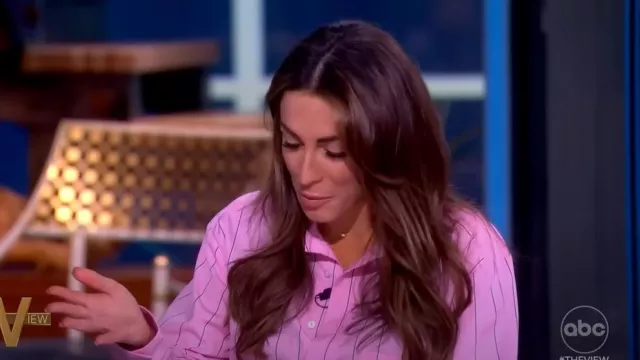 Chemise en popeline Cissa Shorty portée par Alyssa Farah Griffin telle que vue dans The View le 24 juillet 2025
